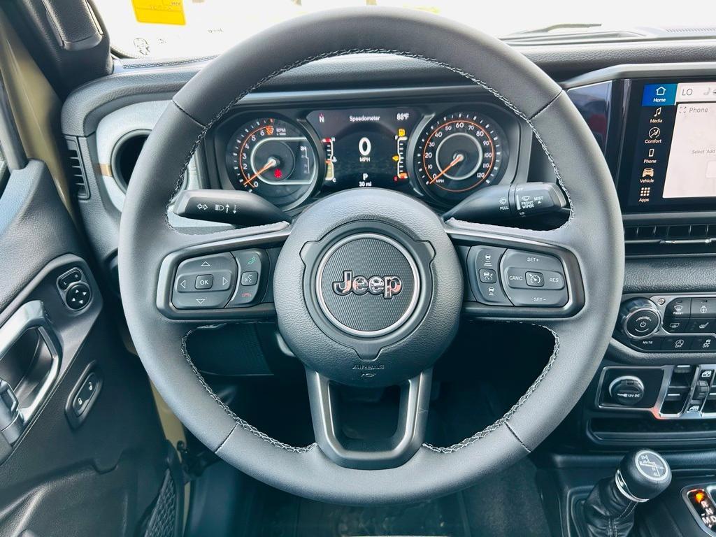 new 2025 Jeep Gladiator car