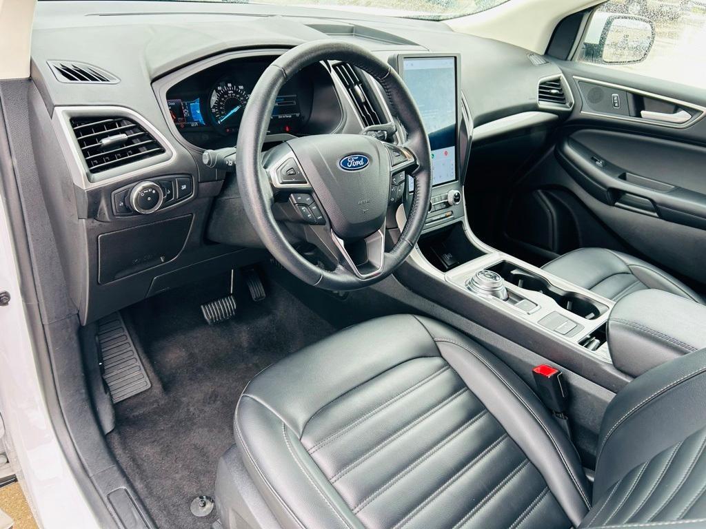 used 2024 Ford Edge car, priced at $26,200