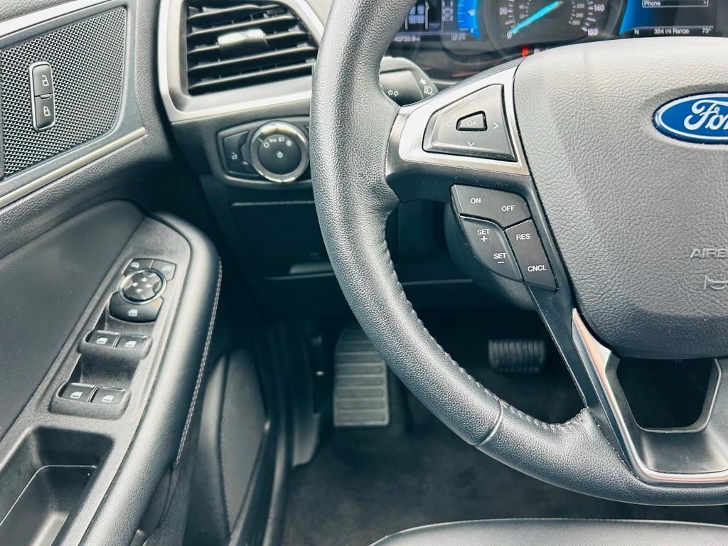 used 2024 Ford Edge car, priced at $26,200