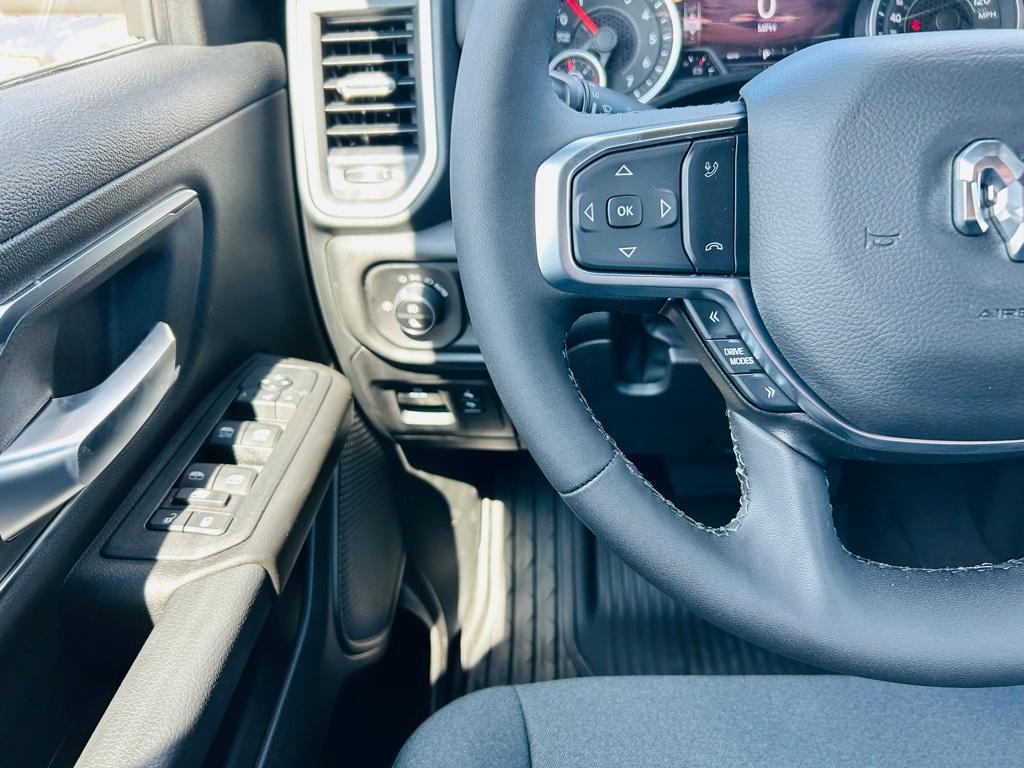 new 2025 Ram 1500 car, priced at $53,823