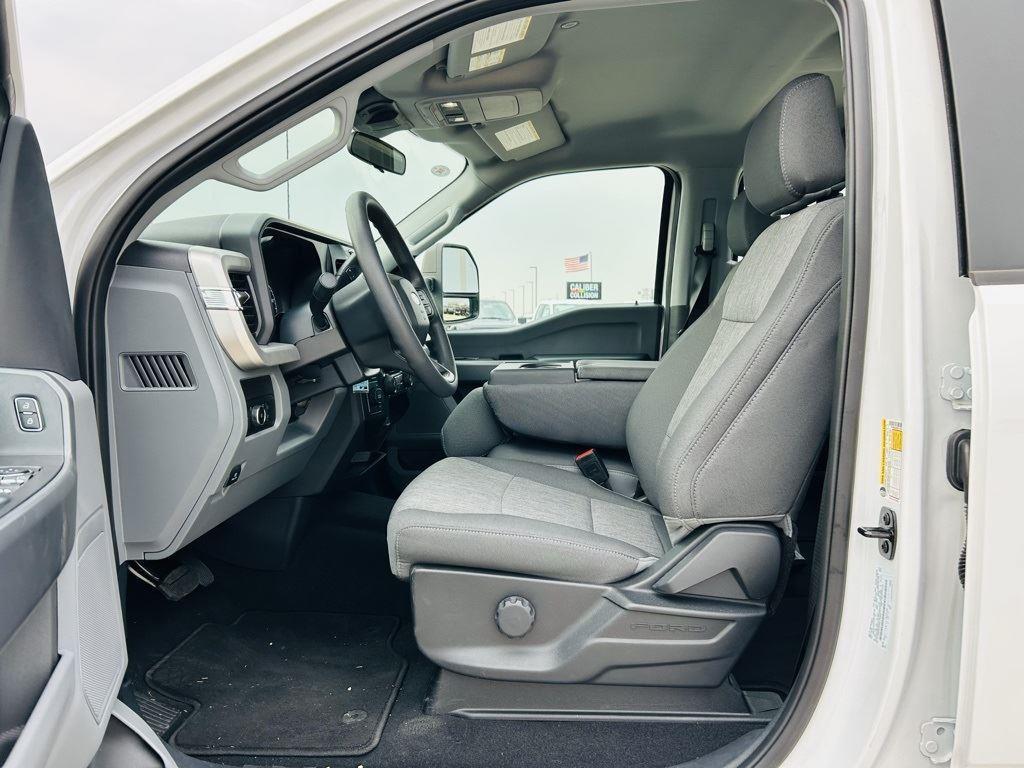 new 2024 Ford F-250 car, priced at $49,900