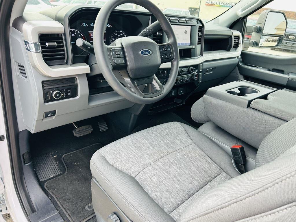 new 2024 Ford F-250 car, priced at $49,900