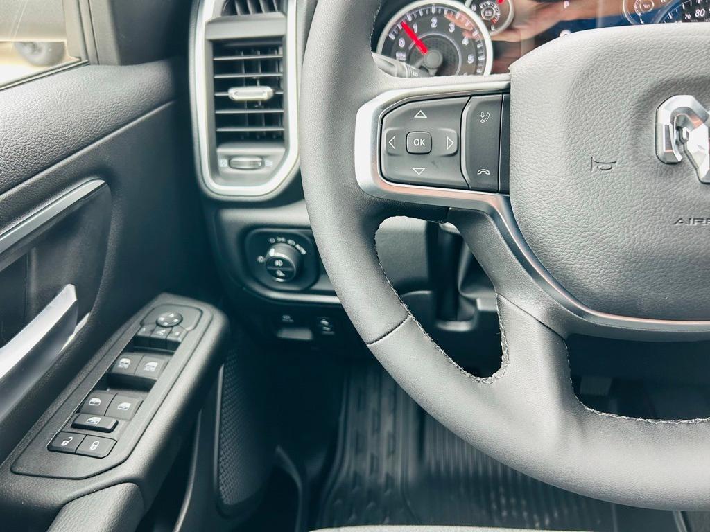 new 2025 Ram 1500 car, priced at $43,463