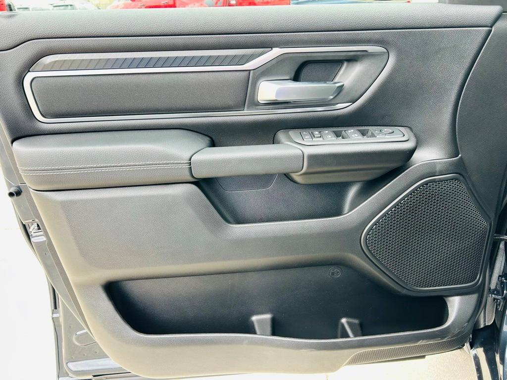 new 2025 Ram 1500 car, priced at $43,463