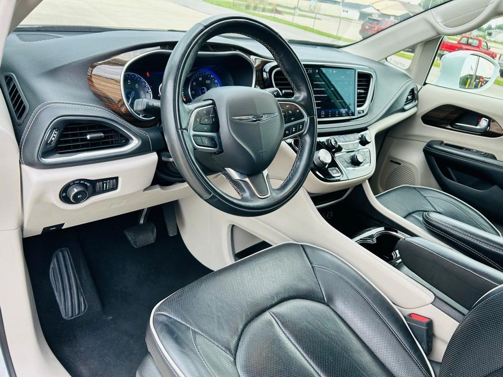used 2022 Chrysler Pacifica car, priced at $27,500
