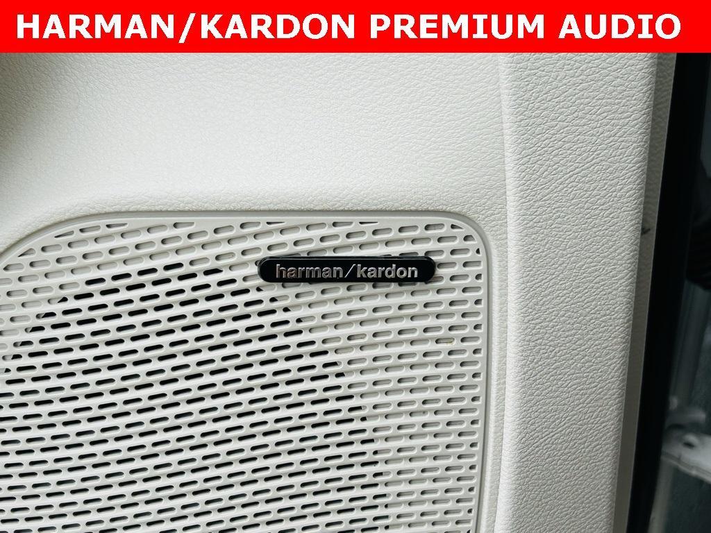 used 2022 Chrysler Pacifica car, priced at $27,500