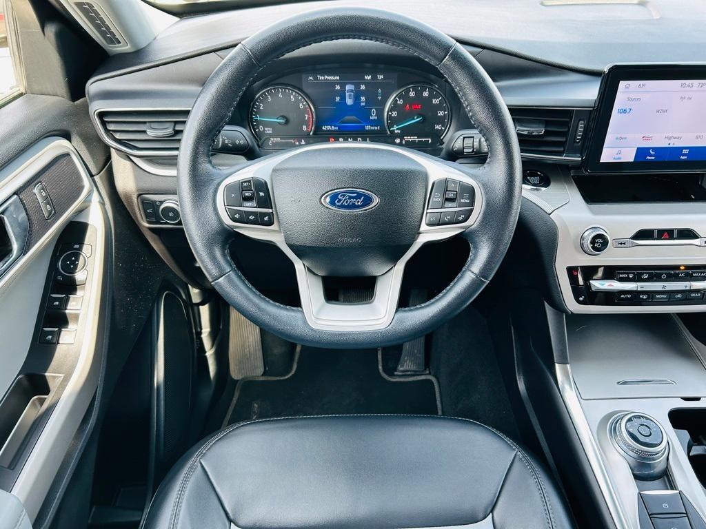 used 2022 Ford Explorer car, priced at $31,600