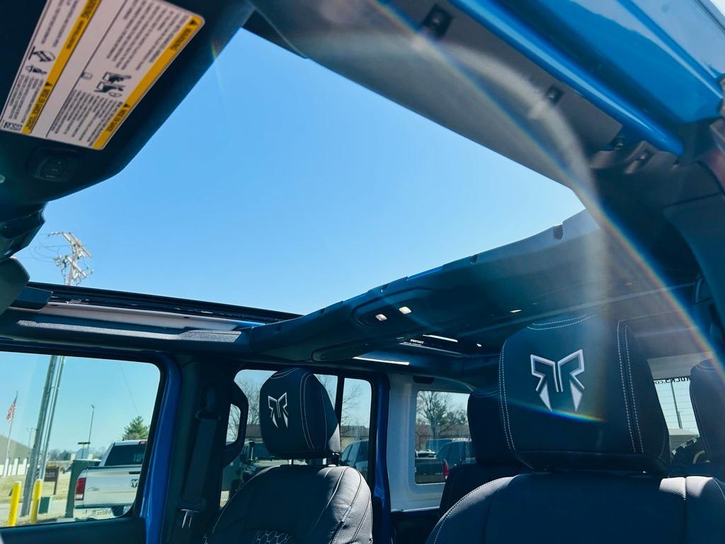 new 2025 Jeep Wrangler car, priced at $72,664