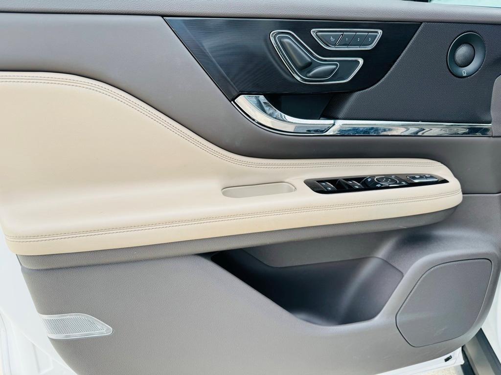 used 2020 Lincoln Corsair car, priced at $28,000
