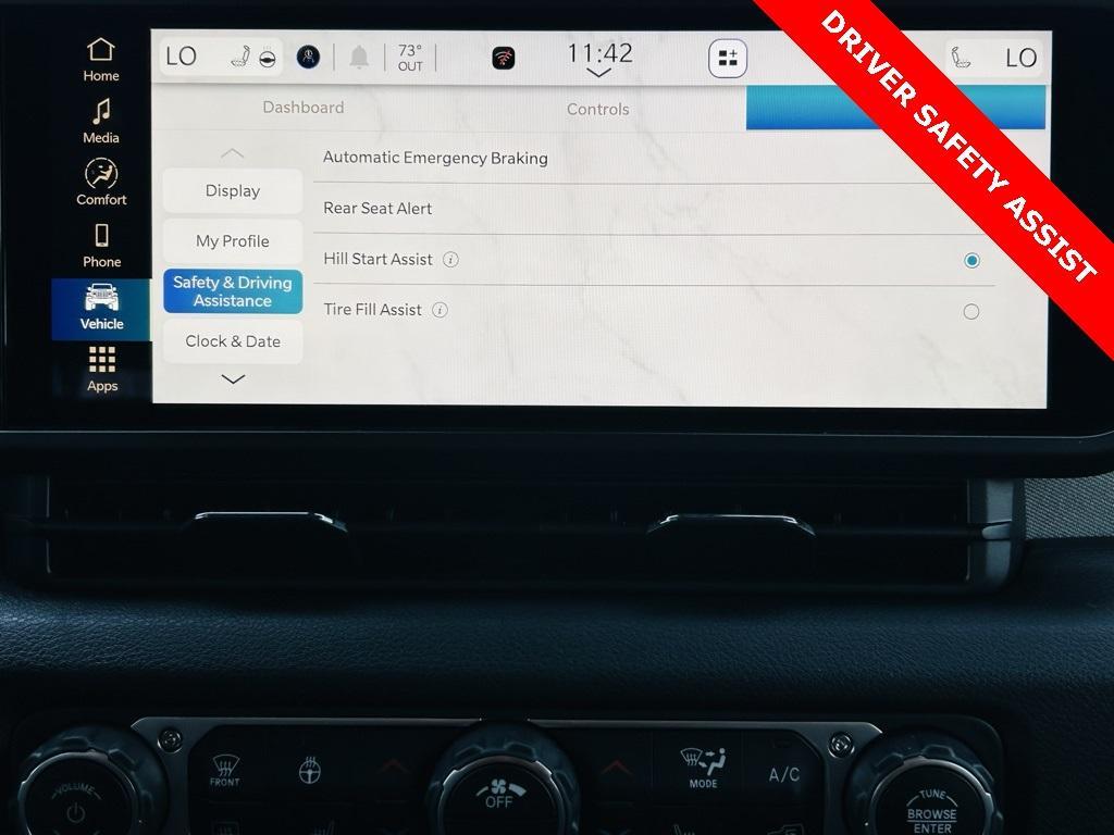 new 2025 Jeep Wrangler car, priced at $80,637