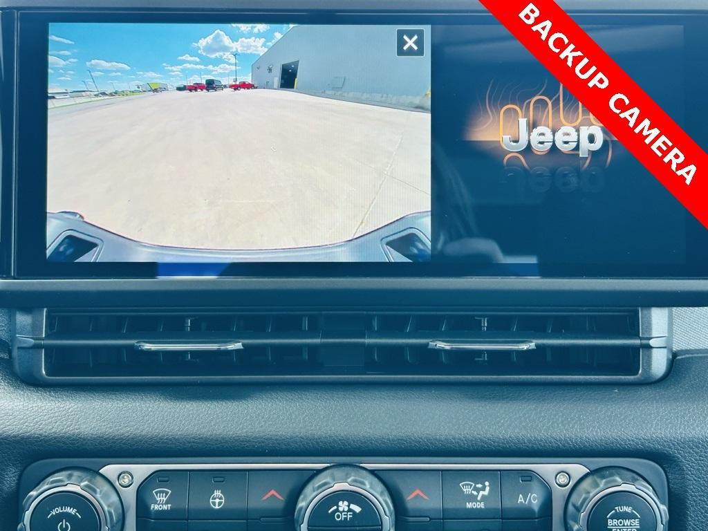 new 2025 Jeep Gladiator car