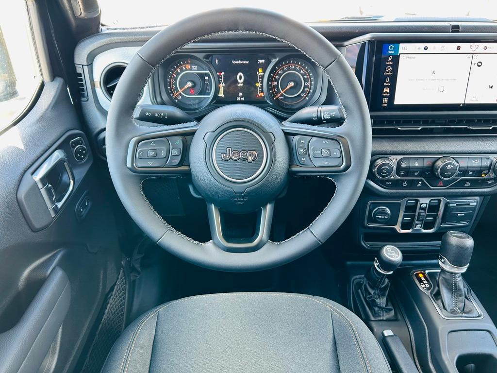 new 2025 Jeep Gladiator car