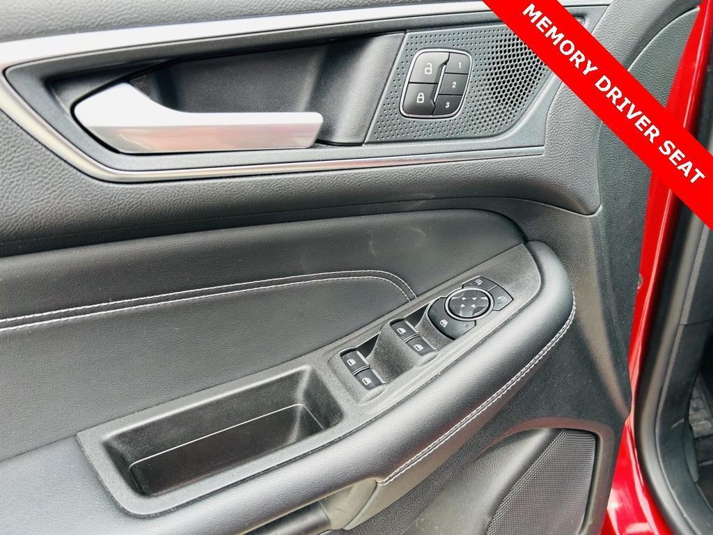 used 2024 Ford Edge car, priced at $32,600
