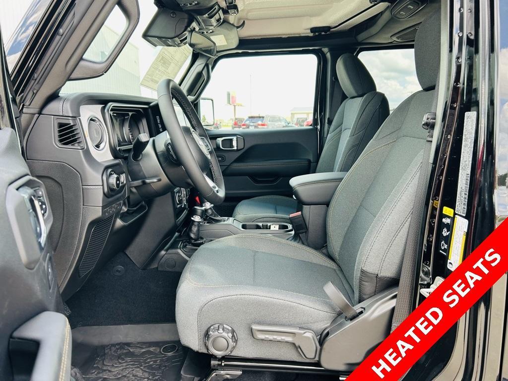 new 2025 Jeep Wrangler car, priced at $51,457