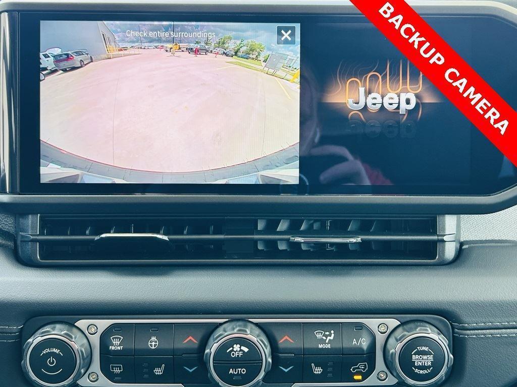 new 2025 Jeep Wrangler car, priced at $47,029