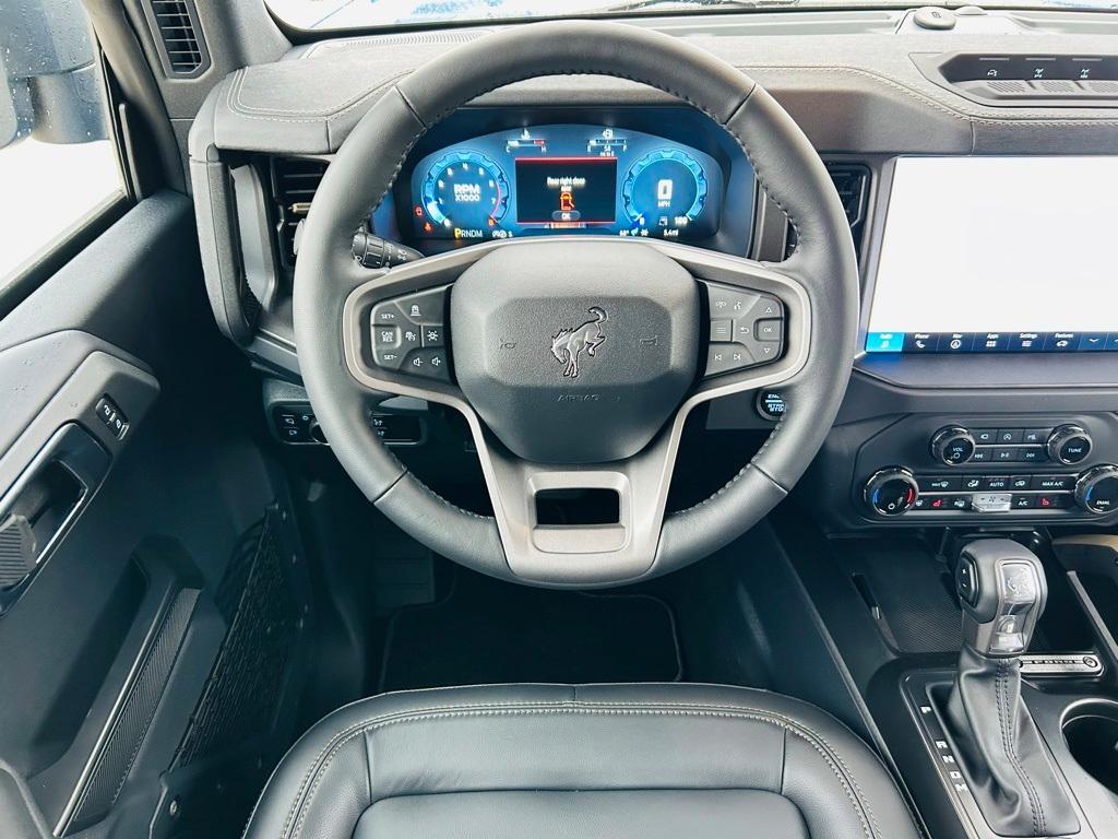 new 2025 Ford Bronco car, priced at $60,702