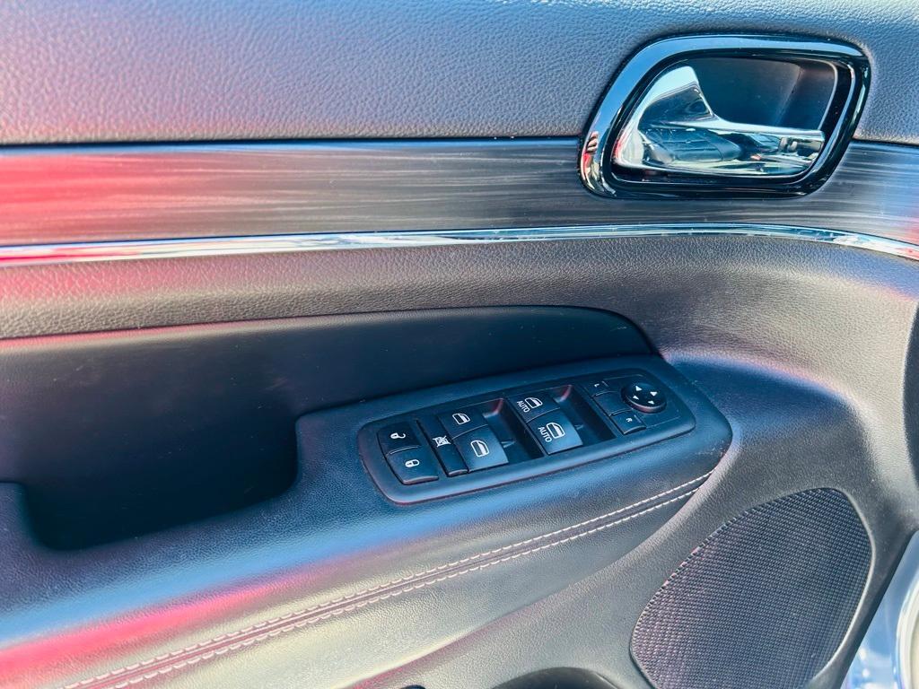 used 2021 Jeep Grand Cherokee car, priced at $27,200