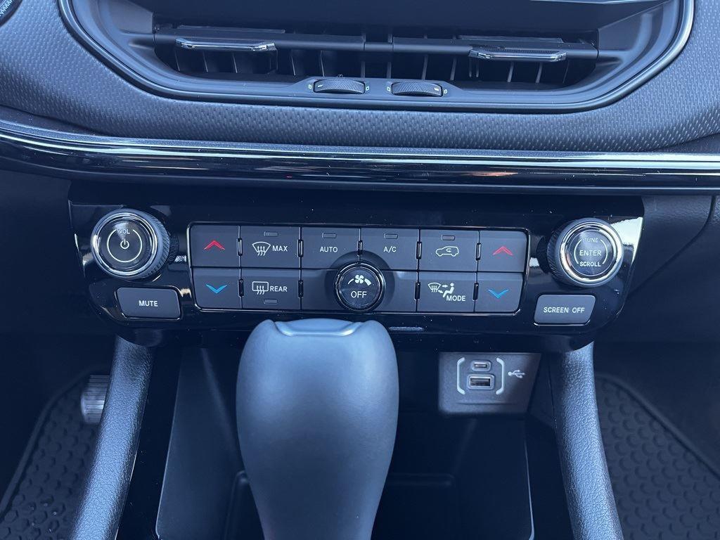 new 2025 Jeep Compass car, priced at $29,902