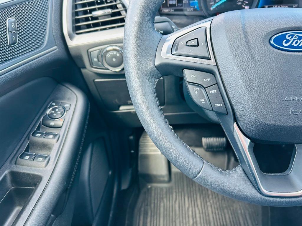 used 2023 Ford Edge car, priced at $31,000
