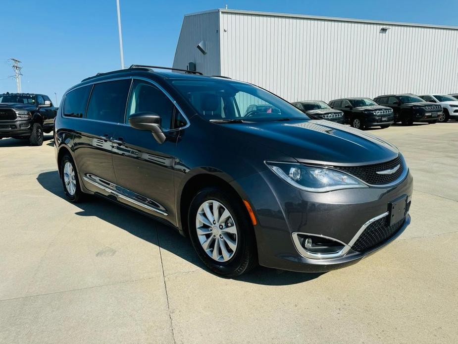 used 2017 Chrysler Pacifica car, priced at $12,000