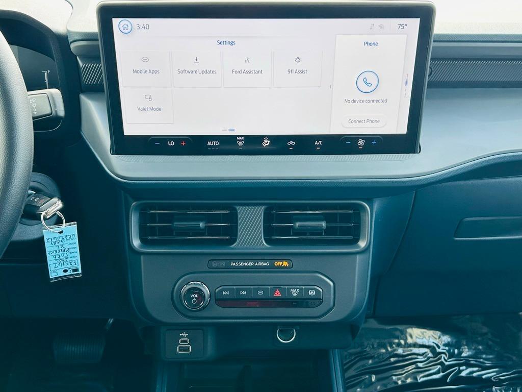 new 2025 Ford Maverick car, priced at $29,221