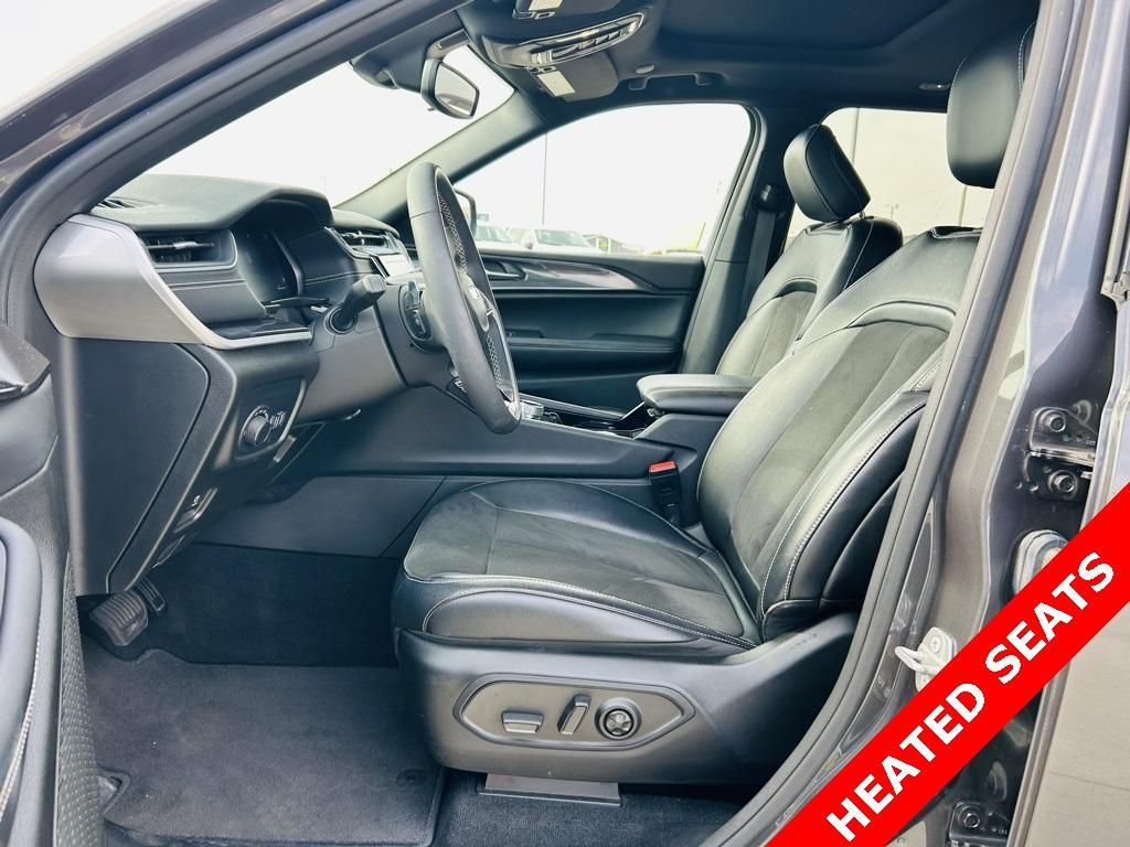 used 2023 Jeep Grand Cherokee car, priced at $34,500