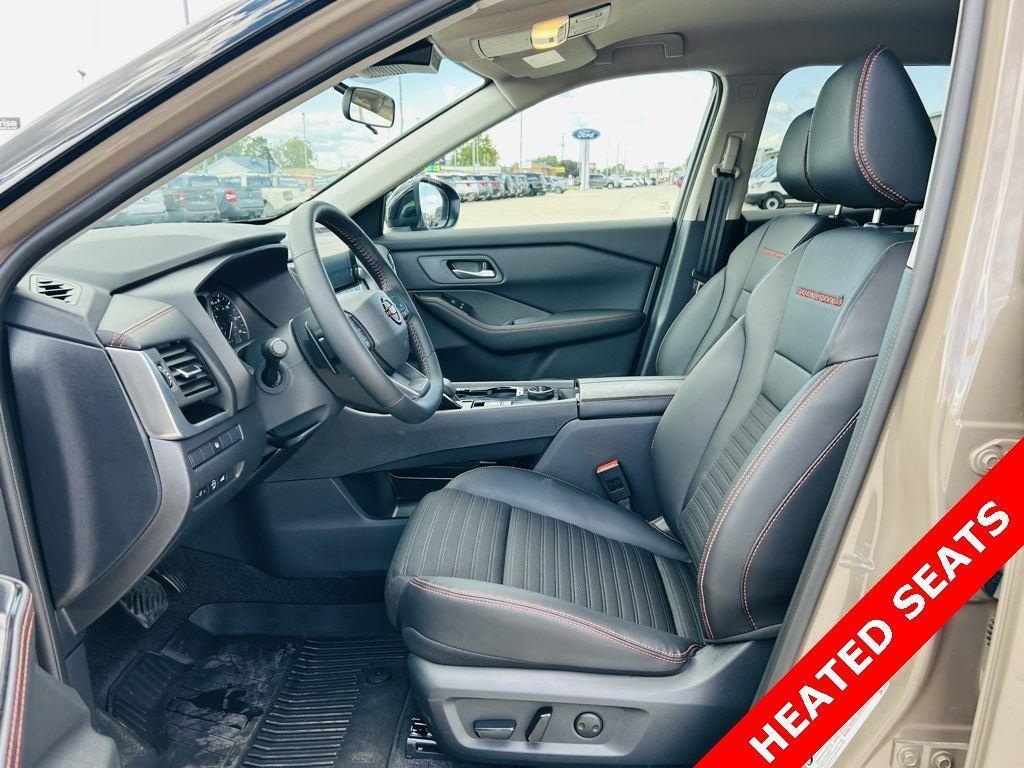 used 2025 Nissan Rogue car, priced at $30,900