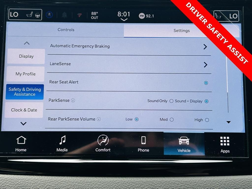 new 2025 Chrysler Voyager car
