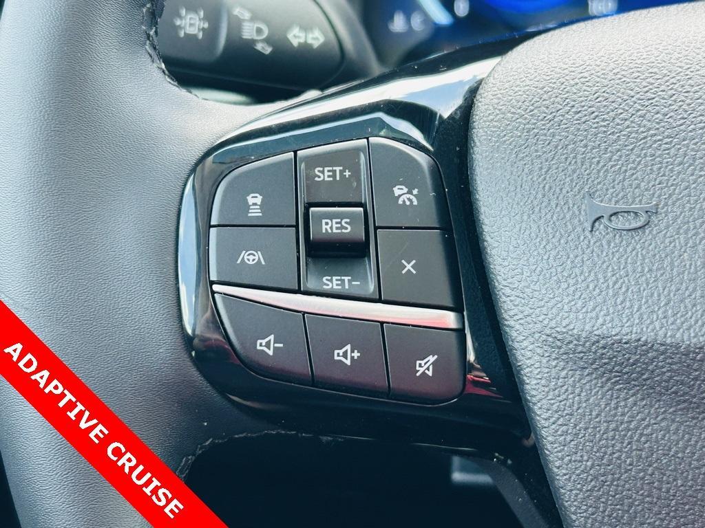 used 2022 Ford Escape car, priced at $25,200
