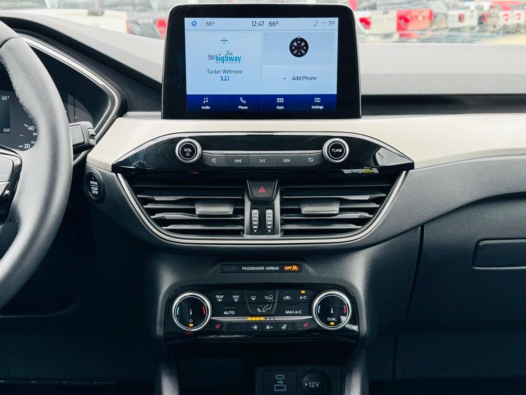 used 2022 Ford Escape car, priced at $26,000