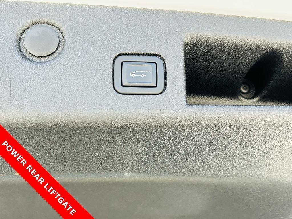 used 2022 Chevrolet Equinox car, priced at $22,500