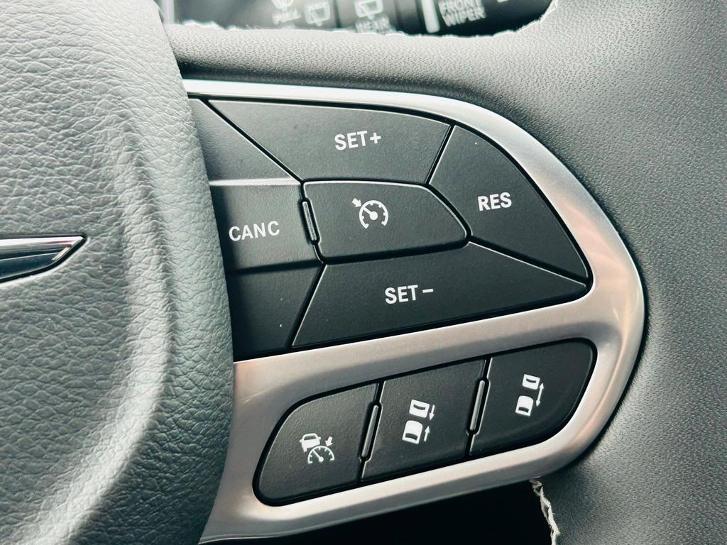 new 2025 Chrysler Voyager car