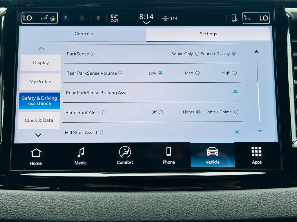 new 2025 Chrysler Voyager car