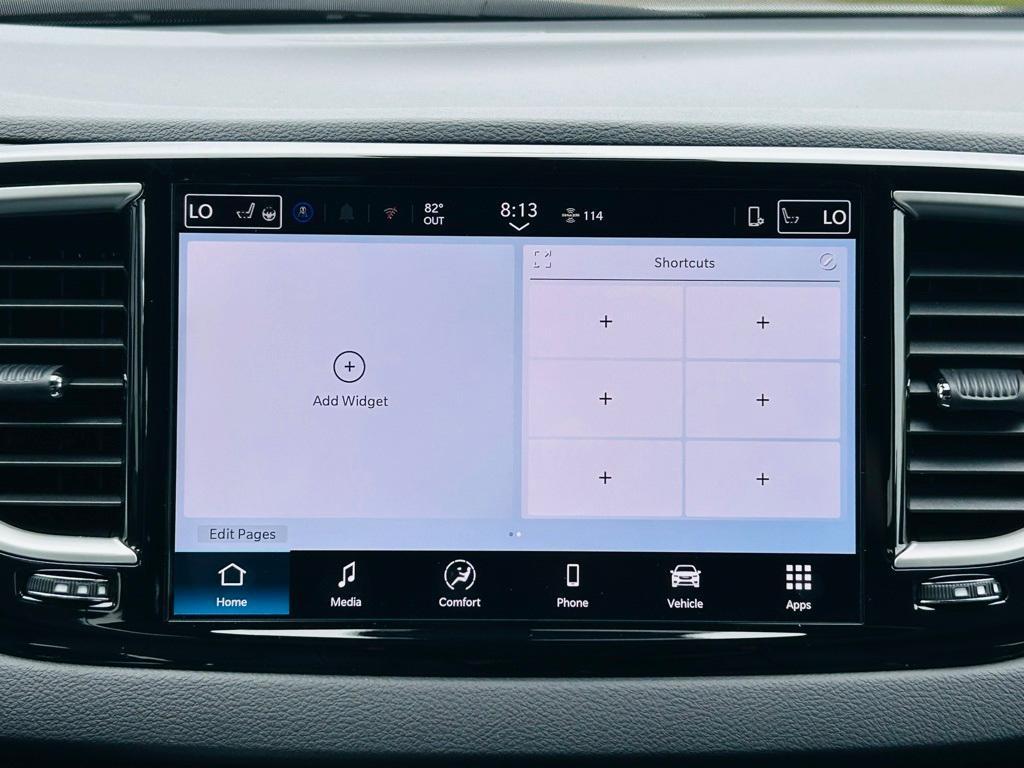 new 2025 Chrysler Voyager car