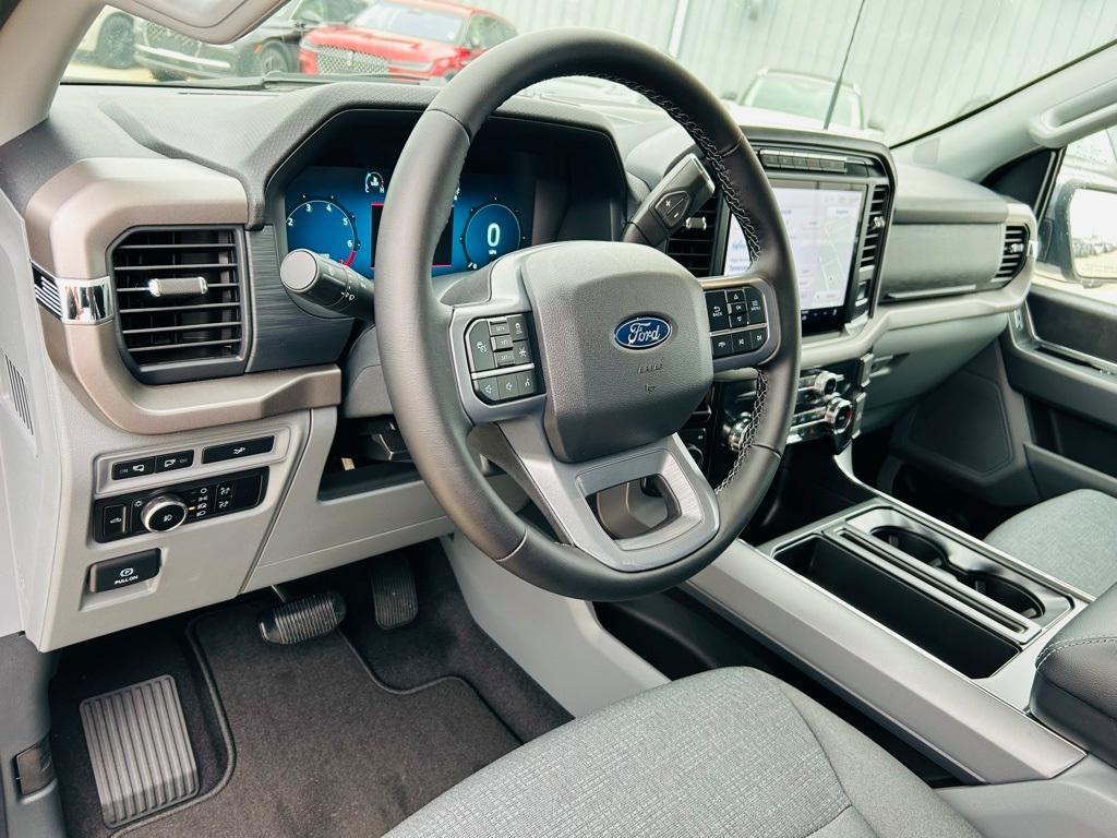 new 2024 Ford F-150 car, priced at $49,633