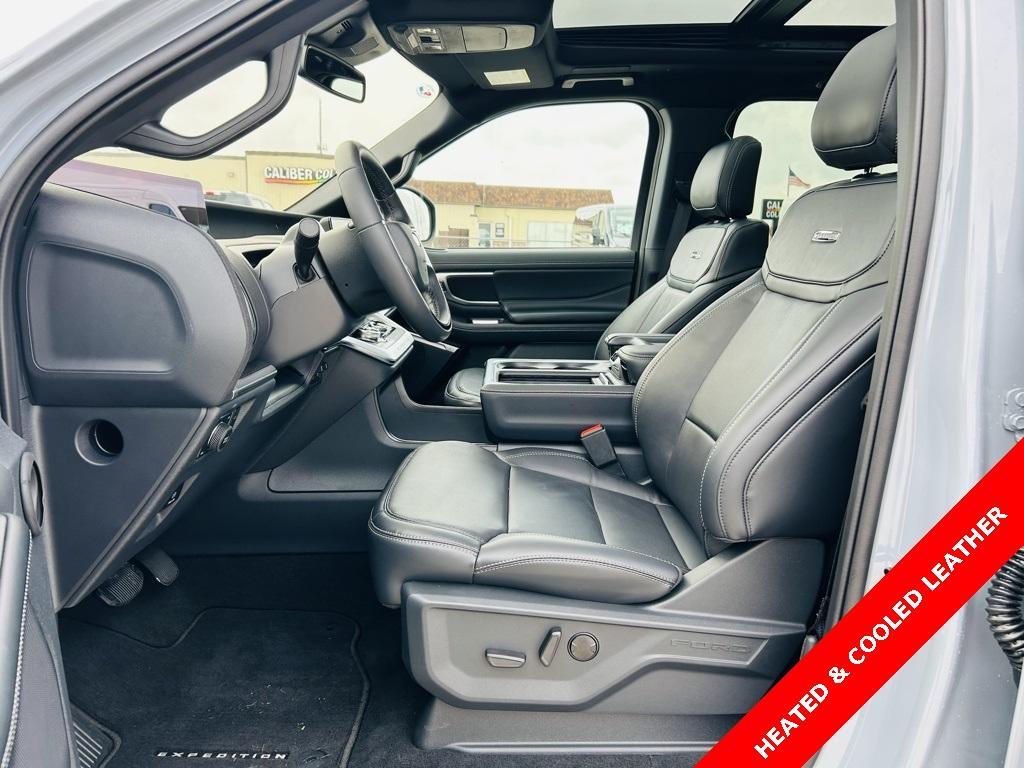 new 2025 Ford Expedition Max car, priced at $86,965