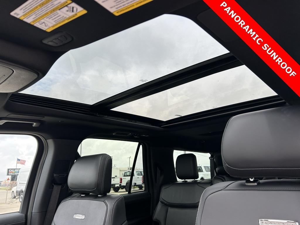 new 2025 Ford Expedition Max car, priced at $86,965