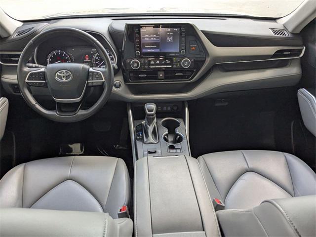 used 2022 Toyota Highlander car, priced at $28,491