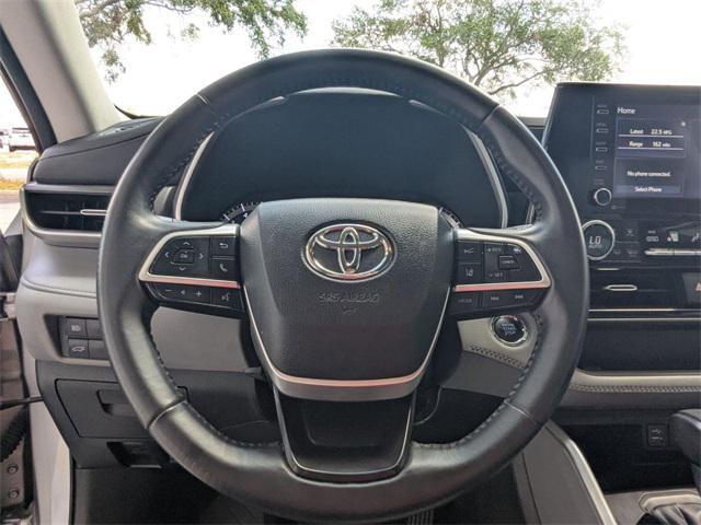 used 2022 Toyota Highlander car, priced at $28,491