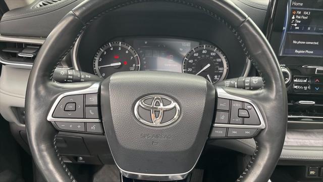 used 2021 Toyota Highlander car, priced at $23,459