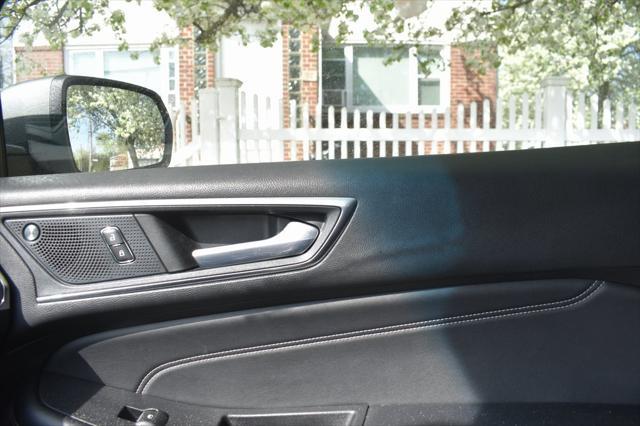 used 2022 Ford Edge car, priced at $19,088