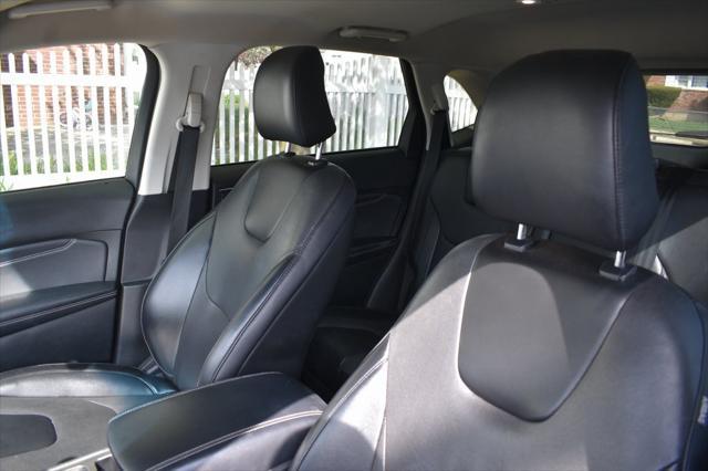 used 2022 Ford Edge car, priced at $19,088
