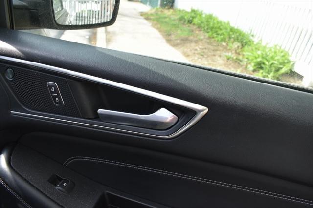 used 2022 Ford Edge car, priced at $19,088