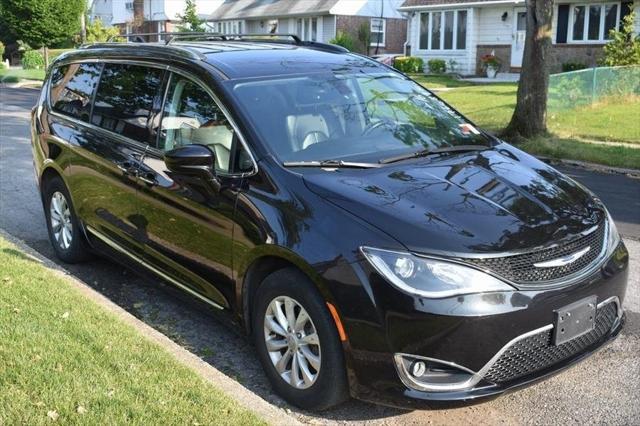 used 2023 Chrysler Pacifica Hybrid car, priced at $19,488