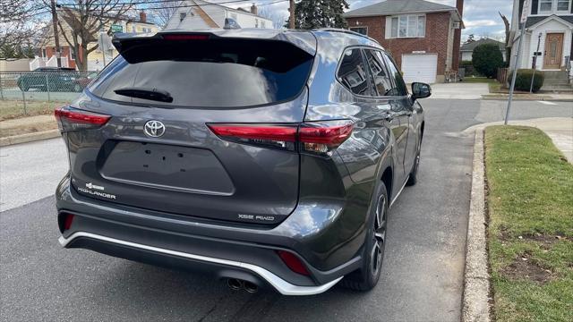 used 2022 Toyota Highlander car, priced at $33,988