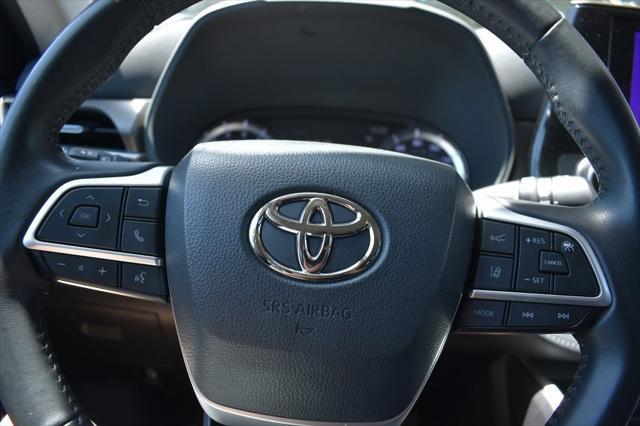 used 2023 Toyota Highlander car, priced at $27,988