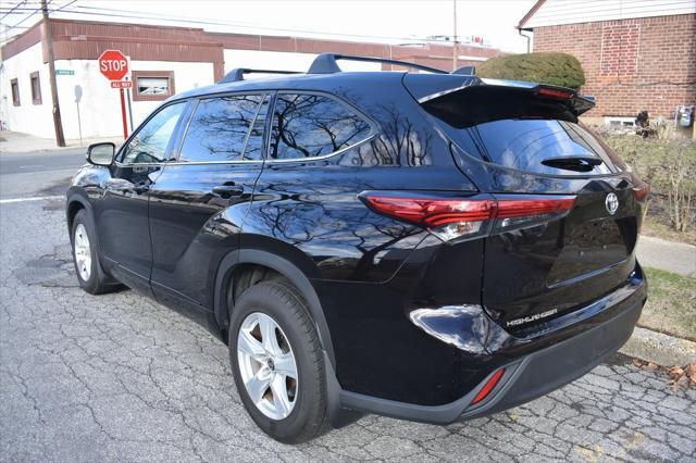 used 2022 Toyota Highlander car, priced at $24,988