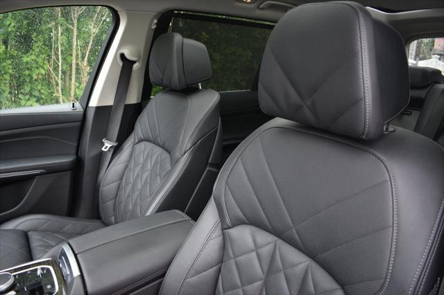 used 2024 BMW X7 car, priced at $51,898