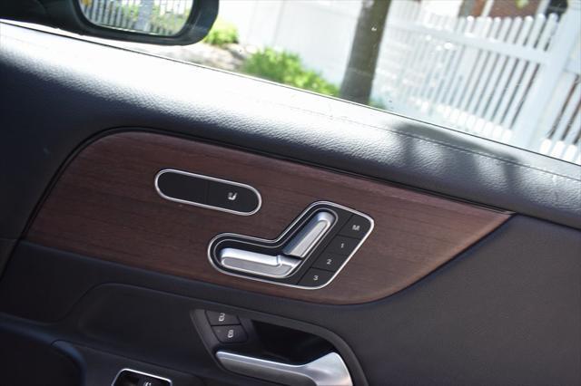 used 2020 Mercedes-Benz GLB 250 car, priced at $19,588
