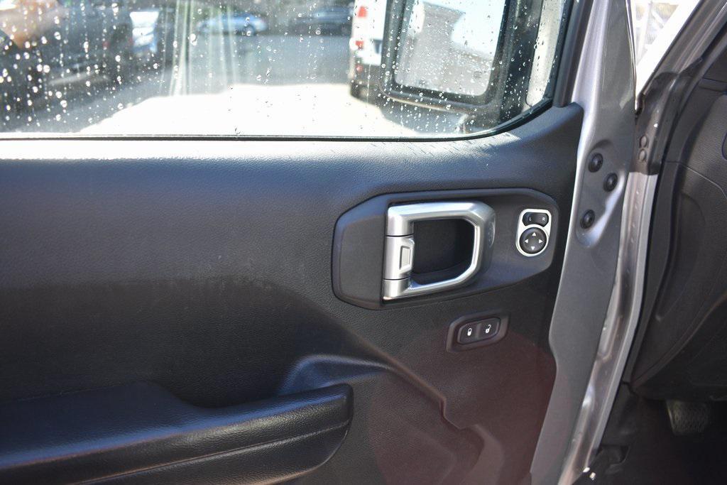 used 2020 Jeep Gladiator car, priced at $22,387